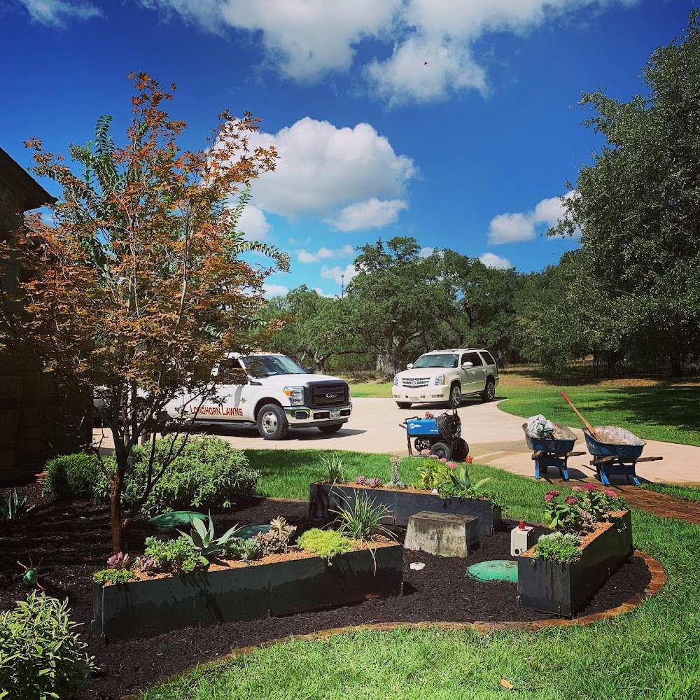 Longhorn Lawns